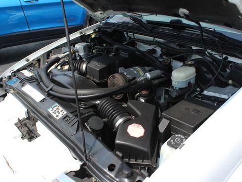 Used 2000 Chevrolet S10 Pickup Xtreme w/ Preferred Equipment Group RWD image 21