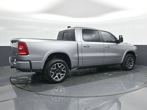 Used 2025 RAM 1500 Laramie AWD/4WD image 4