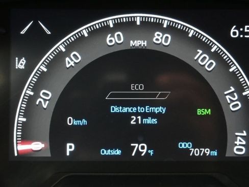 Used 2023 Toyota RAV4 XLE AWD/4WD image 16