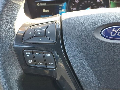 Used 2018 Ford Explorer XLT w/ Equipment Group 201A image 21