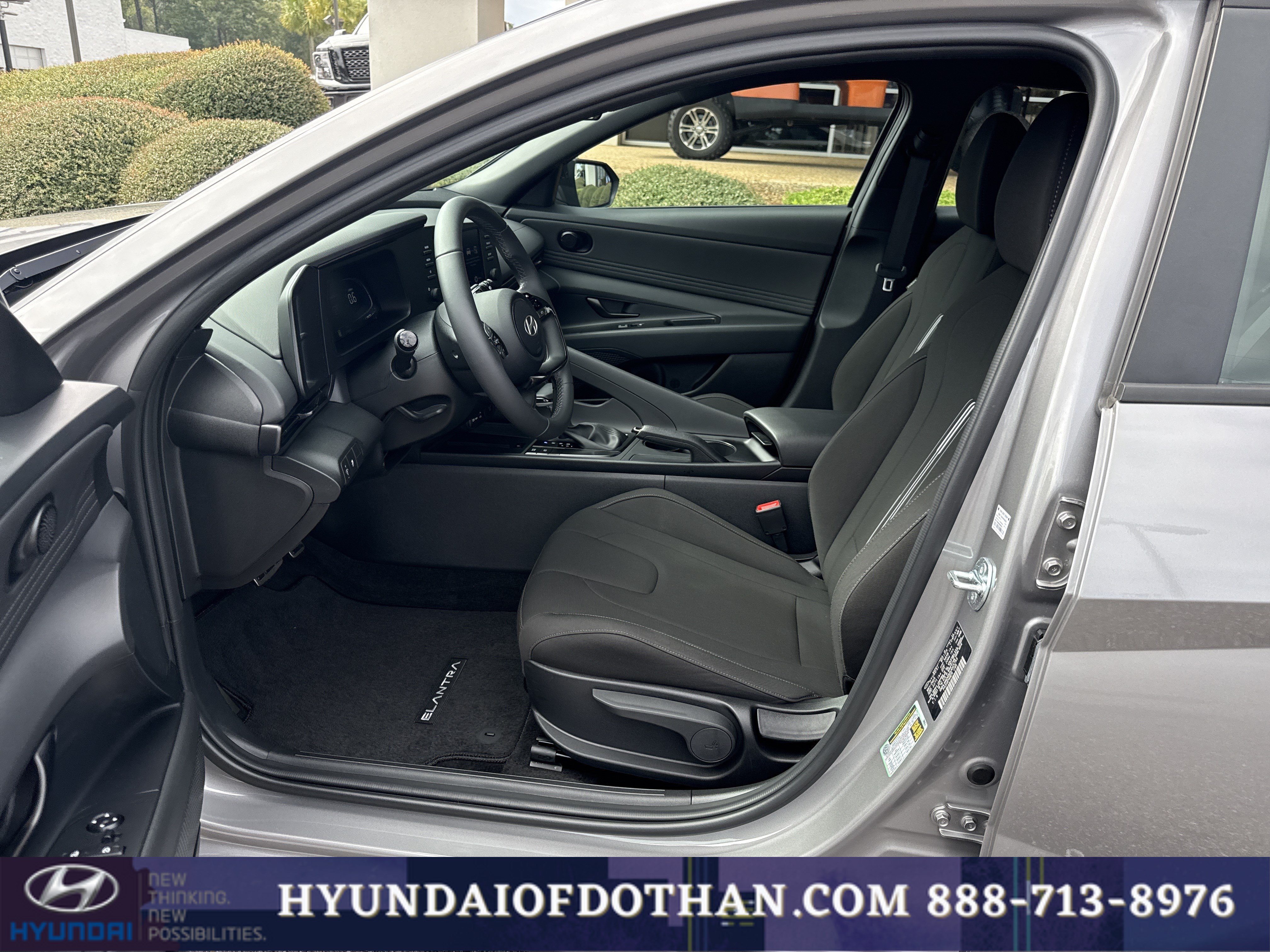 Certified 2025 Hyundai Elantra Sport FWD image 10