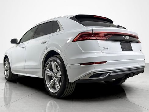 Used 2023 Audi Q8 Premium Plus AWD/4WD image 3