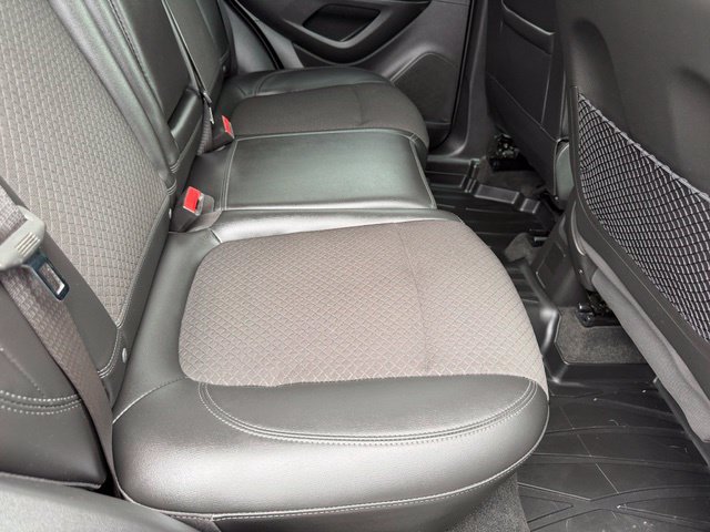 Used 2018 Buick Encore Preferred FWD image 19