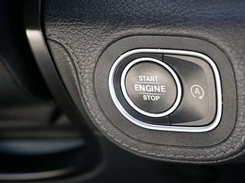 Used 2022 Mercedes-Benz GLS 450 4MATIC image 26