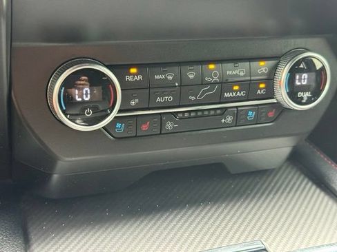 Used 2021 Ford Expedition Limited AWD/4WD image 36