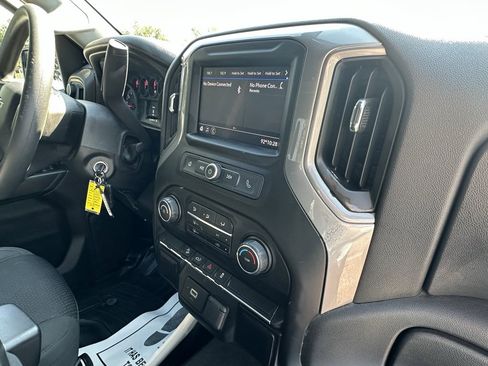 Used 2020 Chevrolet Silverado 1500 Custom Trail Boss w/ Custom Convenience Package image 17