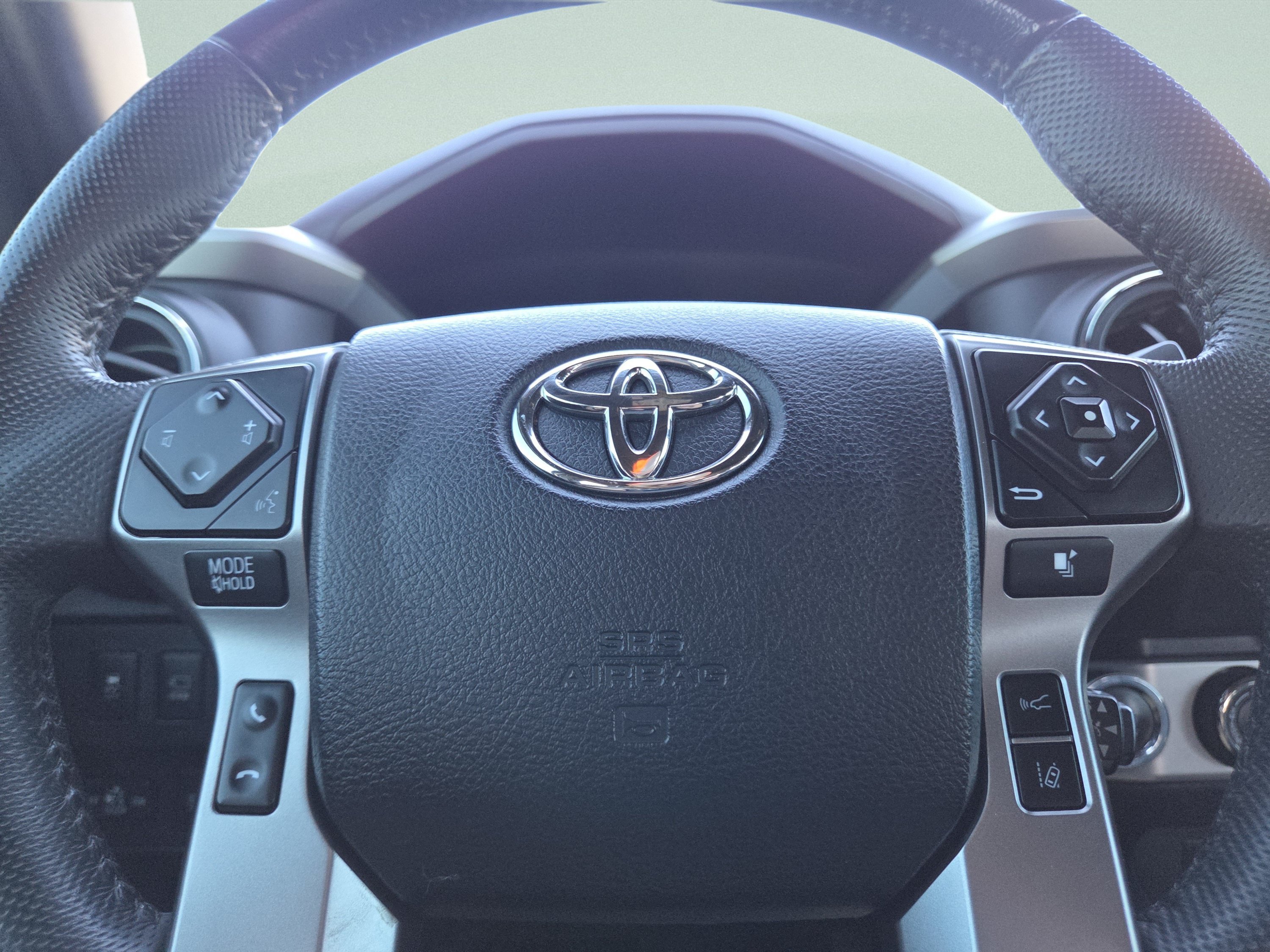 Used 2021 Toyota Tacoma Limited AWD/4WD image 35