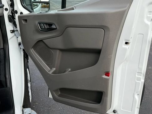 Used 2025 Ford Transit 250 Low Roof w/ Exterior Upgrade Package RWD image 20