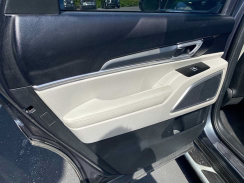 Used 2021 Kia Telluride S FWD image 37