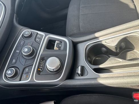 Used 2016 Chrysler 200 LX image 24
