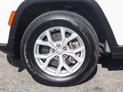 Used 2022 Jeep Grand Cherokee L Limited RWD image 53