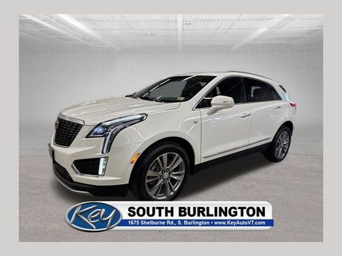 Used 2022 Cadillac XT5 Premium Luxury AWD/4WD image 1