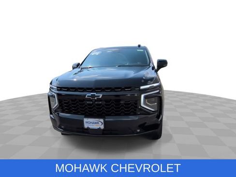 Certified 2025 Chevrolet Tahoe Premier AWD/4WD image 3