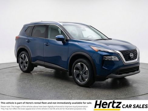 Used 2025 Nissan Rogue SV AWD/4WD image 1