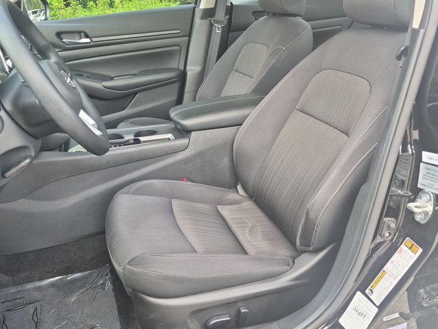 Used 2025 Nissan Altima 2.5 SV FWD image 21