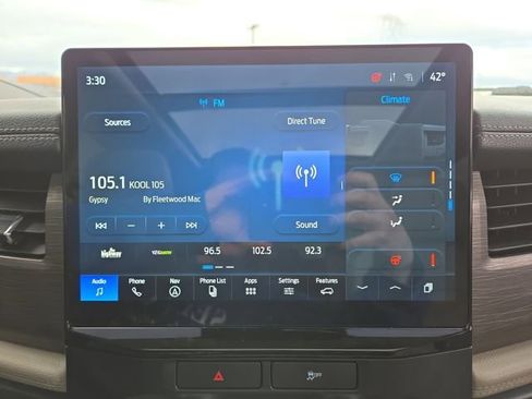 Used 2022 Ford Expedition Limited image 25