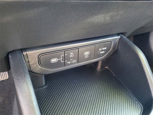 Used 2025 Kia K4 LXS image 14