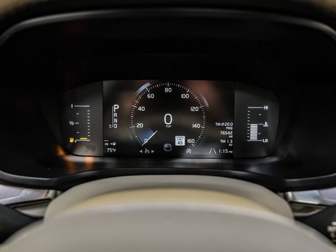 Used 2019 Volvo S60 T5 Momentum w/ Premium Package image 22