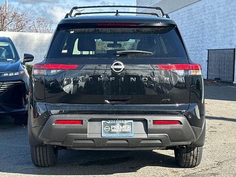 New 2025 Nissan Pathfinder SV w/ Black Appearance Package image 5