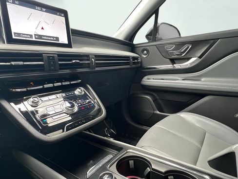 Used 2021 Lincoln Corsair Grand Touring image 47