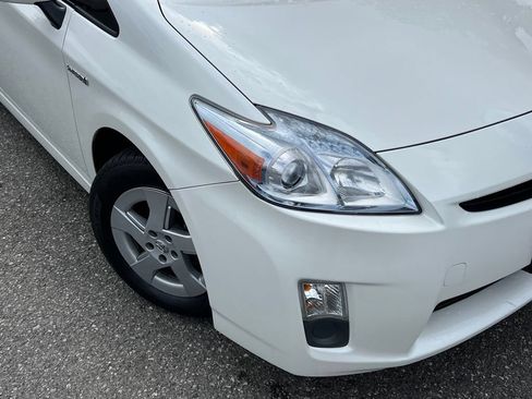 Used 2011 Toyota Prius Two FWD image 2