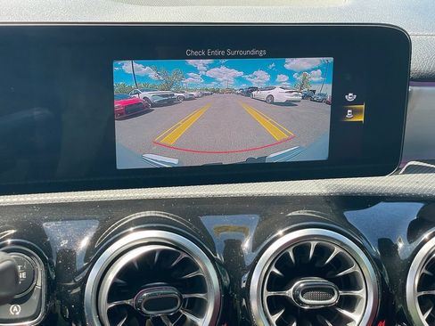 Used 2022 Mercedes-Benz CLA 250 4MATIC image 19