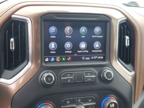 Used 2020 Chevrolet Silverado 1500 High Country w/ Technology Package image 24