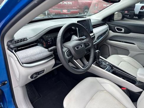Certified 2022 Jeep Compass Latitude AWD/4WD image 24