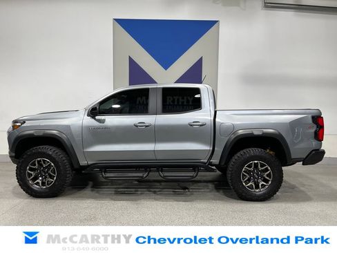 Used 2024 Chevrolet Colorado ZR2 w/ Technology Package AWD/4WD image 9