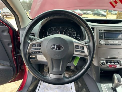 Used 2012 Subaru Outback 2.5i Premium AWD/4WD image 17