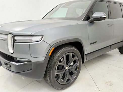 Used 2026 Rivian R1S Adventure AWD/4WD image 25
