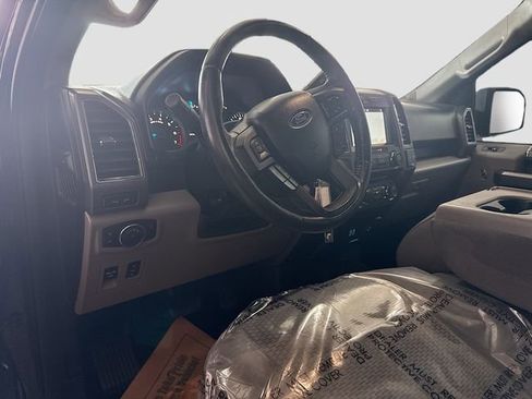 Used 2018 Ford F150 XLT w/ Equipment Group 302A Luxury image 10