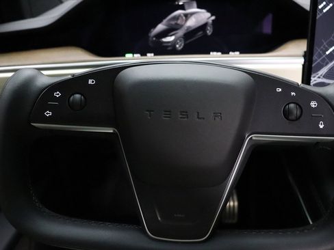 Used 2023 Tesla Model X image 43