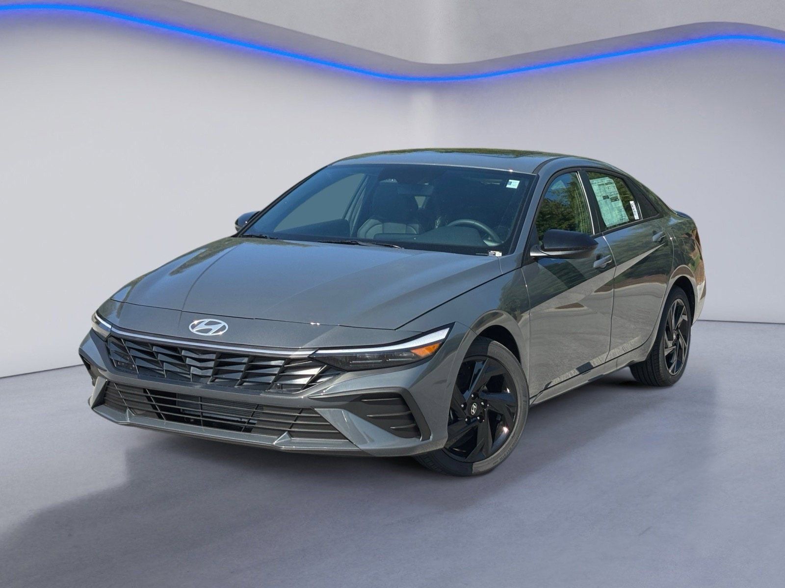 New 2026 Hyundai Elantra SEL Sport FWD image 2