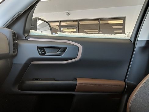 Used 2023 Ford Bronco Sport Outer Banks w/ Tech Package image 22