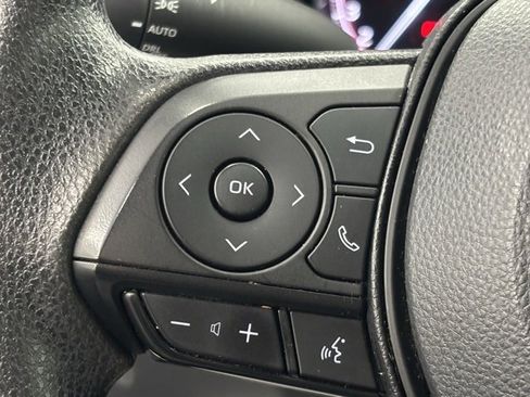 Used 2024 Toyota RAV4 XLE image 18