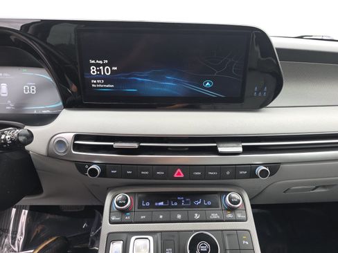 Used 2024 Hyundai Palisade SEL FWD image 17