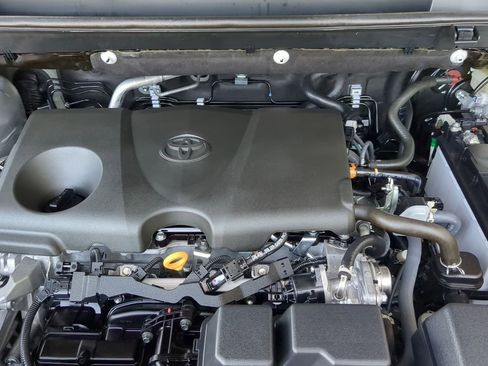 Used 2025 Toyota RAV4 XLE Premium image 10