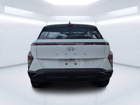 New 2026 Hyundai Kona SE FWD image 4