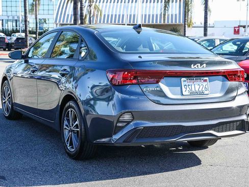 Used 2022 Kia Forte LXS image 4