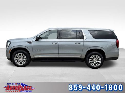 Used 2025 GMC Yukon XL Denali AWD/4WD image 12
