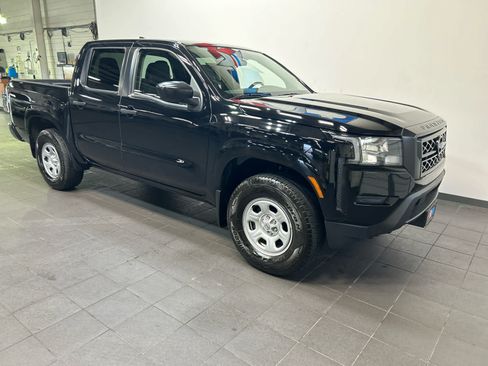 Used 2023 Nissan Frontier S w/ Technology Package AWD/4WD image 2