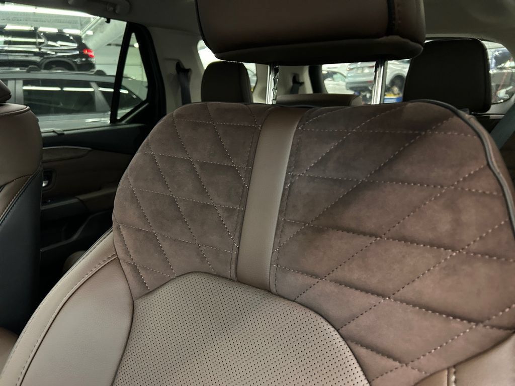 New 2026 Honda Pilot Elite image 18