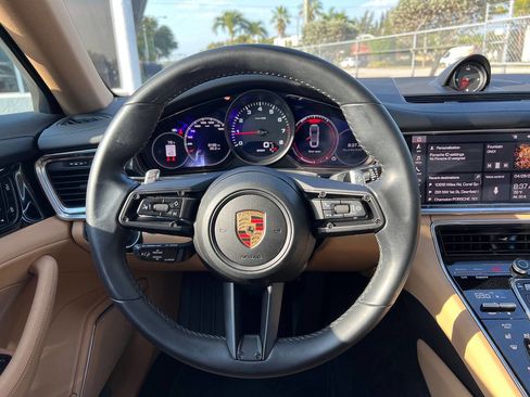 Used 2021 Porsche Panamera Base 4dr Sedan image 25