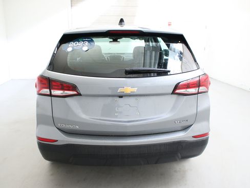 Certified 2023 Chevrolet Equinox LS FWD image 12