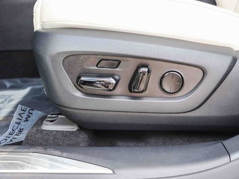 New 2026 Lexus RX 450h AWD image 29