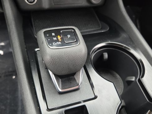 Used 2023 Nissan Rogue SV image 17