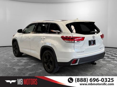 Used 2018 Toyota Highlander Limited image 8