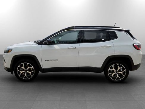 Used 2025 Jeep Compass Limited AWD/4WD image 9