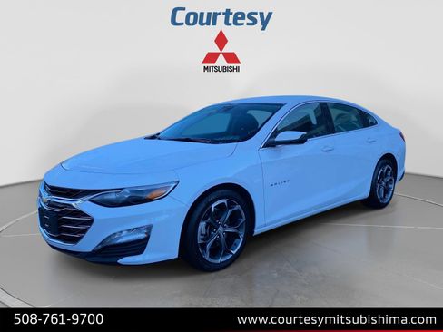 Used 2023 Chevrolet Malibu LT FWD image 1